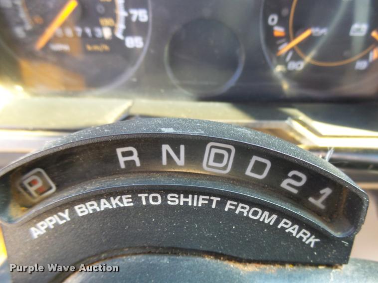 image for item DB2486 1994 Chevrolet G30 school bus