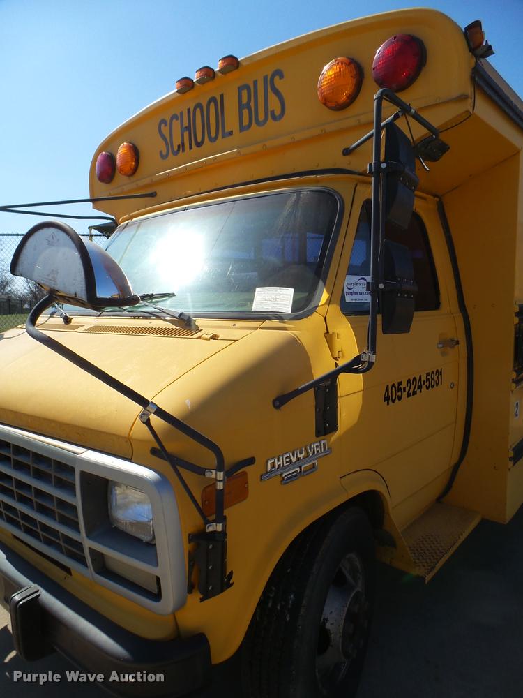 image for item DB2486 1994 Chevrolet G30 school bus
