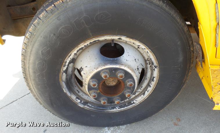 image for item DB2486 1994 Chevrolet G30 school bus