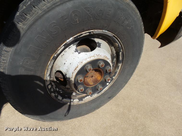 image for item DB2486 1994 Chevrolet G30 school bus