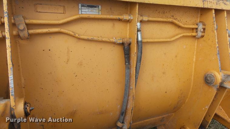image for item DB3765 1990 Case 480F Construction King backhoe