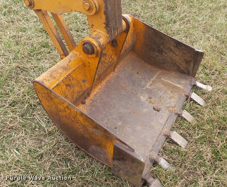 image for item DB3765 1990 Case 480F Construction King backhoe