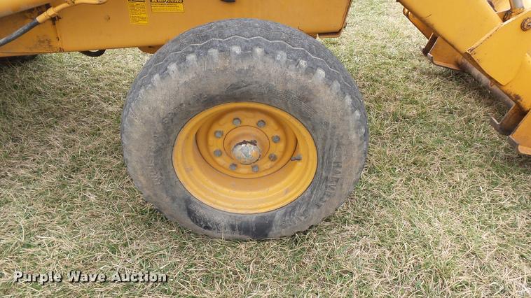 image for item DB3765 1990 Case 480F Construction King backhoe