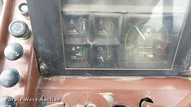 image for item DB3765 1990 Case 480F Construction King backhoe