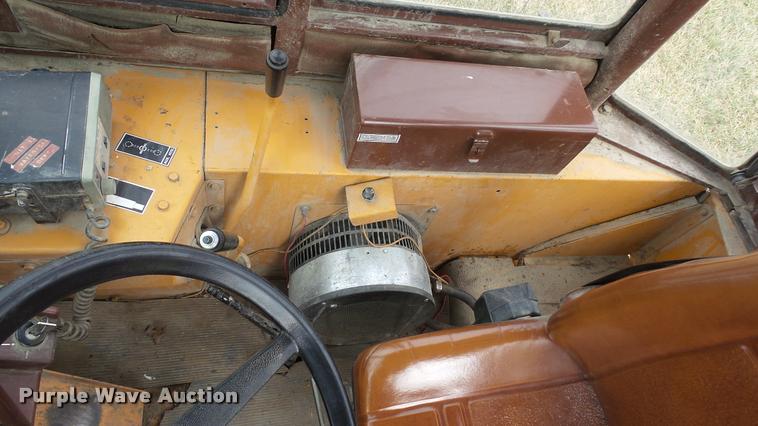 image for item DB3765 1990 Case 480F Construction King backhoe