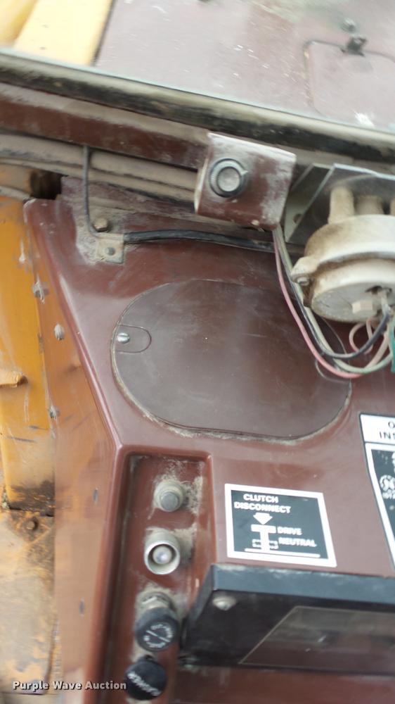 image for item DB3765 1990 Case 480F Construction King backhoe