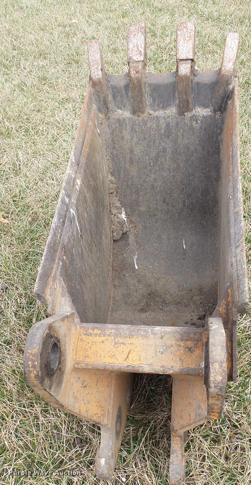 image for item DB3765 1990 Case 480F Construction King backhoe