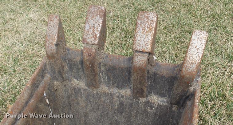 image for item DB3765 1990 Case 480F Construction King backhoe