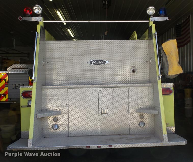 image for item DB3791 1979 Ford F800 fire pumper truck