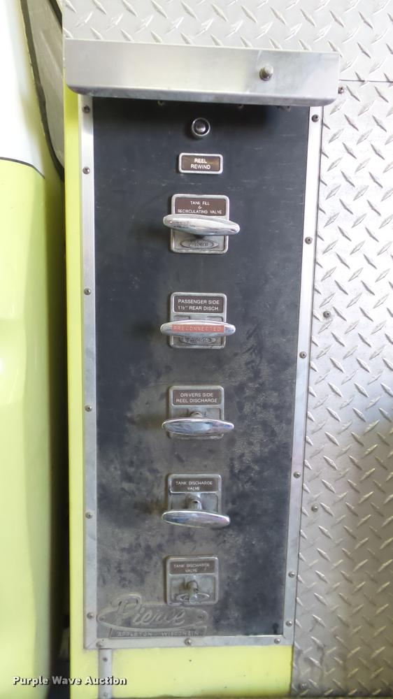 image for item DB3791 1979 Ford F800 fire pumper truck