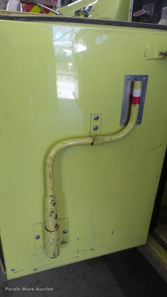 image for item DB3791 1979 Ford F800 fire pumper truck