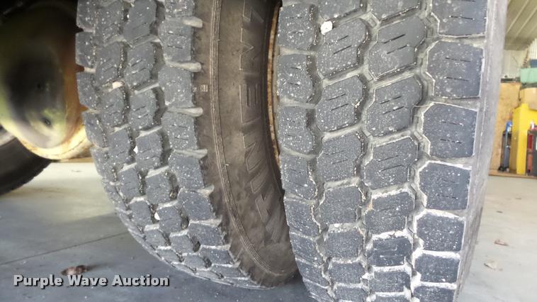 image for item DB3791 1979 Ford F800 fire pumper truck