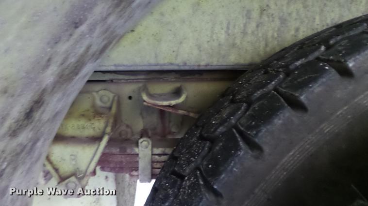 image for item DB3791 1979 Ford F800 fire pumper truck