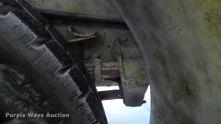 image for item DB3791 1979 Ford F800 fire pumper truck