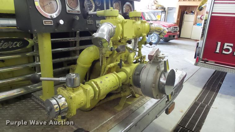 image for item DB3791 1979 Ford F800 fire pumper truck