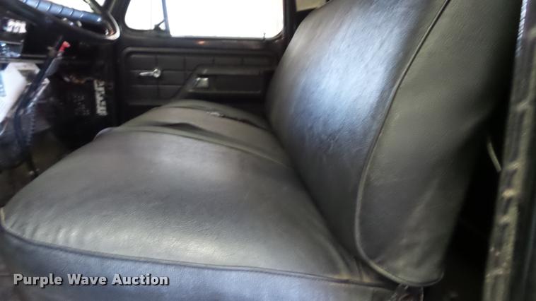 image for item DB3791 1979 Ford F800 fire pumper truck