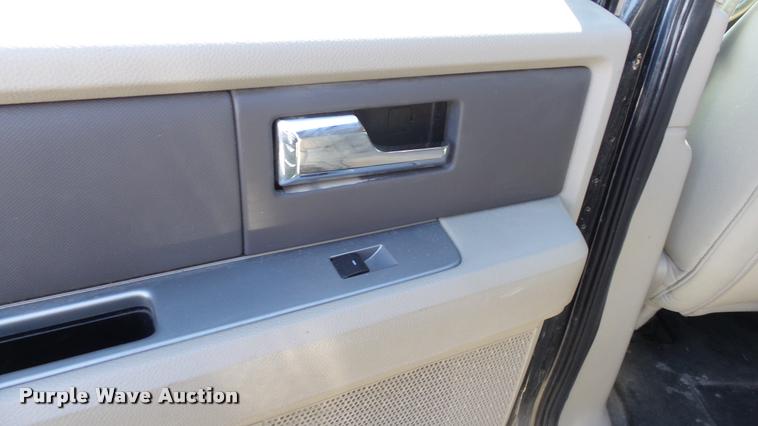 image for item DB3815 2008 Ford Expedition XLT SUV