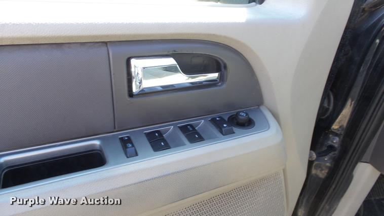 image for item DB3815 2008 Ford Expedition XLT SUV