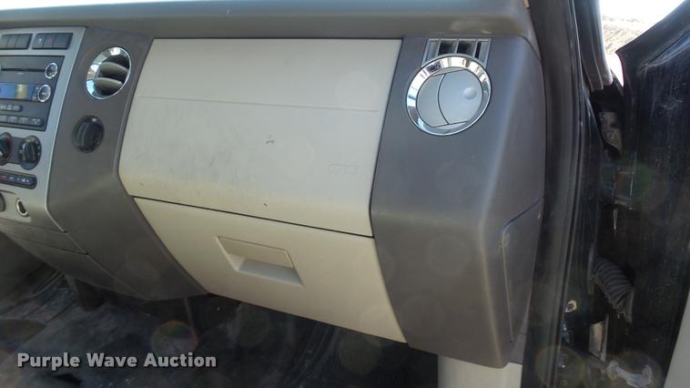 image for item DB3815 2008 Ford Expedition XLT SUV