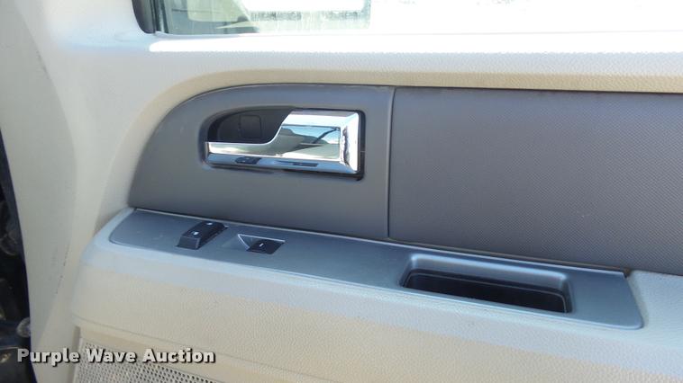 image for item DB3815 2008 Ford Expedition XLT SUV