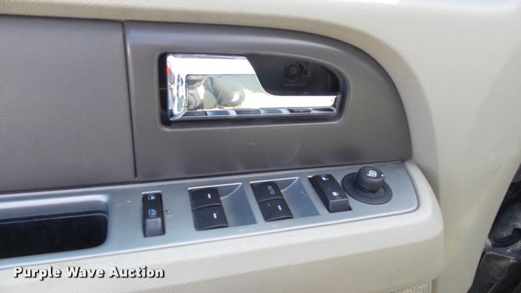 image for item DB3816 2011 Ford Expedition SUV