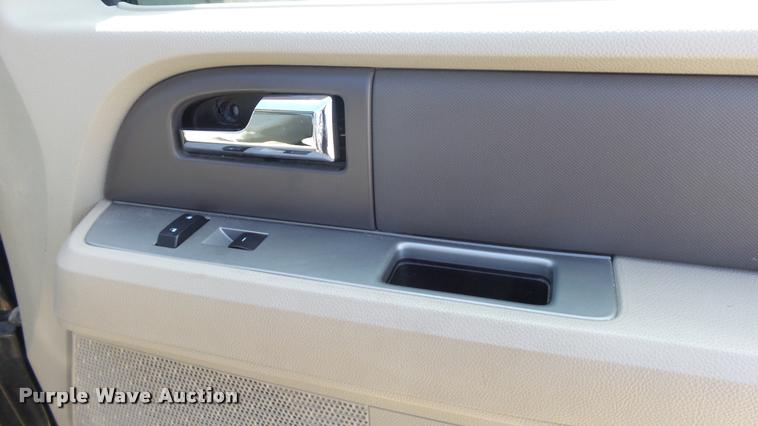 image for item DB3816 2011 Ford Expedition SUV