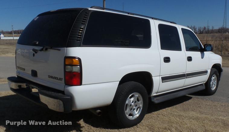 image for item DB3828 2005 Chevrolet Suburban 1500 SUV