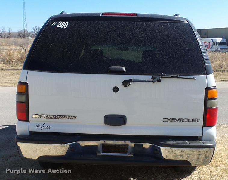 image for item DB3828 2005 Chevrolet Suburban 1500 SUV