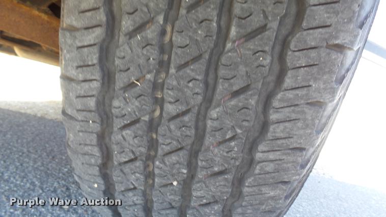 image for item DB3828 2005 Chevrolet Suburban 1500 SUV