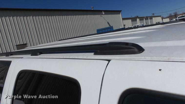 image for item DB3828 2005 Chevrolet Suburban 1500 SUV