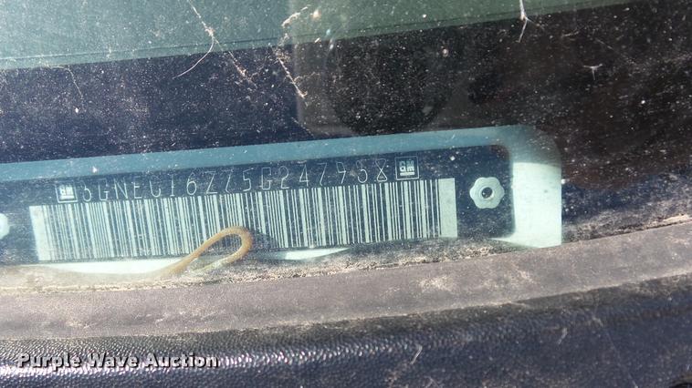 image for item DB3828 2005 Chevrolet Suburban 1500 SUV