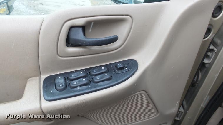 image for item DB3838 2000 Ford Windstar SEL van