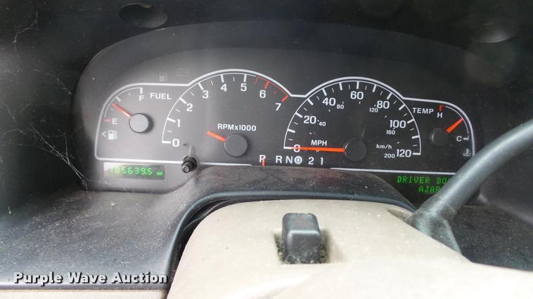 image for item DB3838 2000 Ford Windstar SEL van