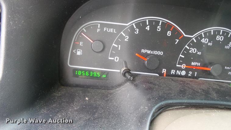 image for item DB3838 2000 Ford Windstar SEL van