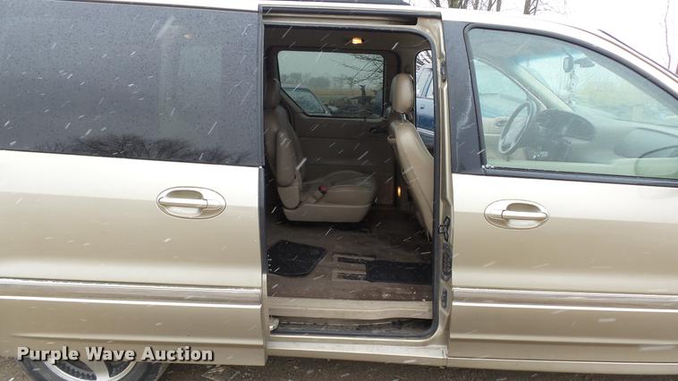 image for item DB3838 2000 Ford Windstar SEL van