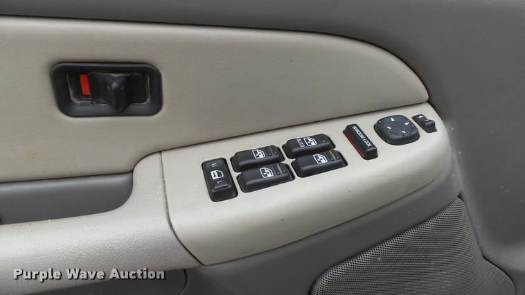 image for item DB3839 2001 Chevrolet Tahoe SUV