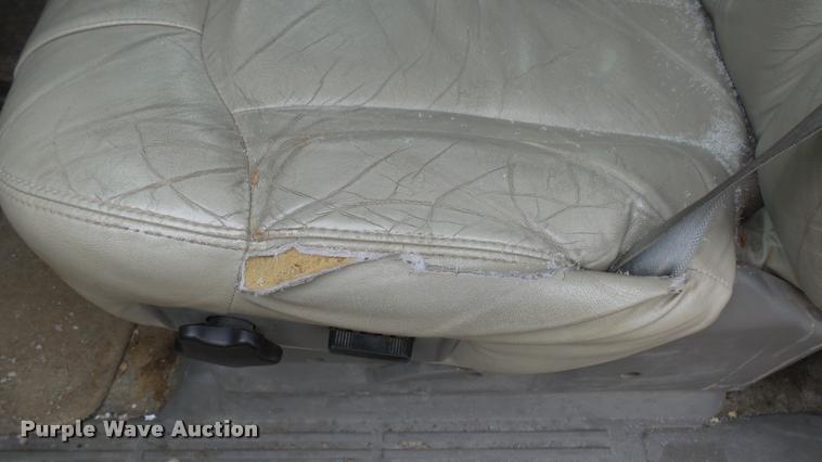 image for item DB3839 2001 Chevrolet Tahoe SUV