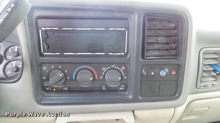 image for item DB3839 2001 Chevrolet Tahoe SUV