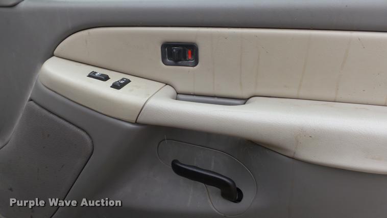 image for item DB3839 2001 Chevrolet Tahoe SUV