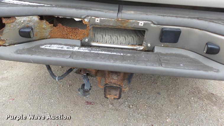 image for item DB3839 2001 Chevrolet Tahoe SUV