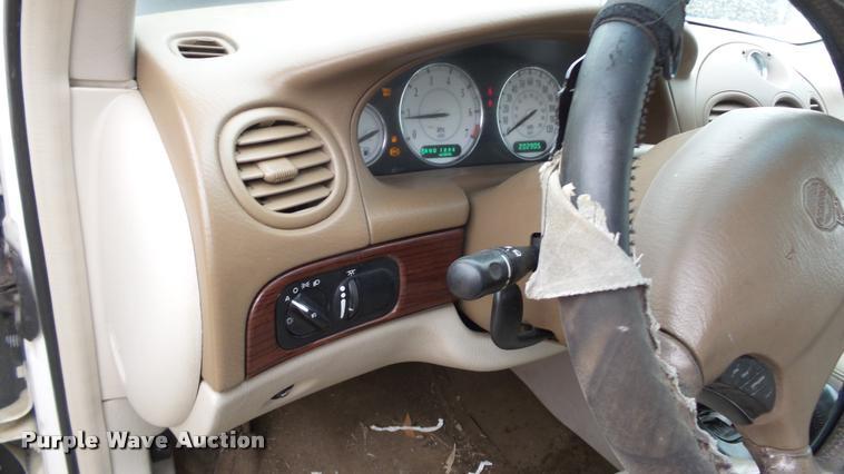 image for item DB3841 2000 Chrysler 300M