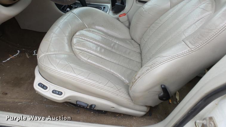 image for item DB3841 2000 Chrysler 300M