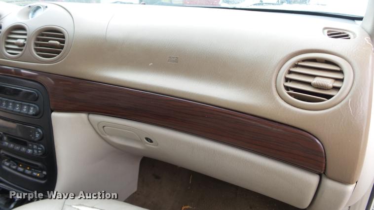 image for item DB3841 2000 Chrysler 300M