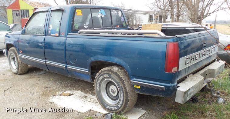 image for item DB3842 1990 Chevrolet 1500 Ext. Cab pickup truck