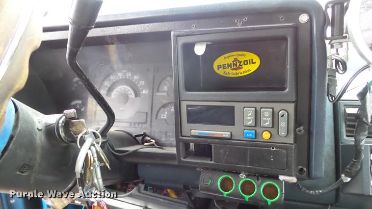 image for item DB3842 1990 Chevrolet 1500 Ext. Cab pickup truck