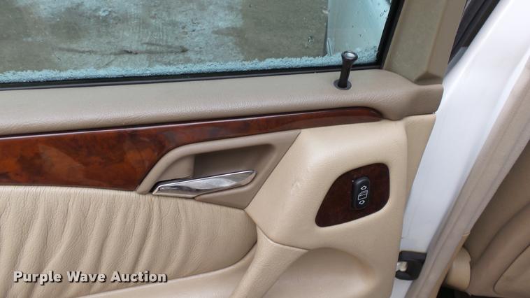 image for item DB3843 1999 Mercedes Benz E320