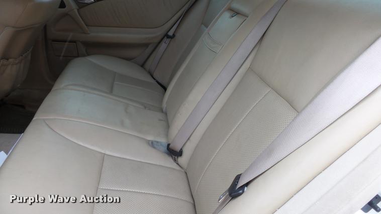 image for item DB3843 1999 Mercedes Benz E320