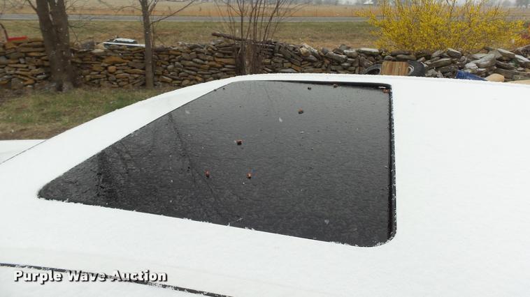 image for item DB3843 1999 Mercedes Benz E320