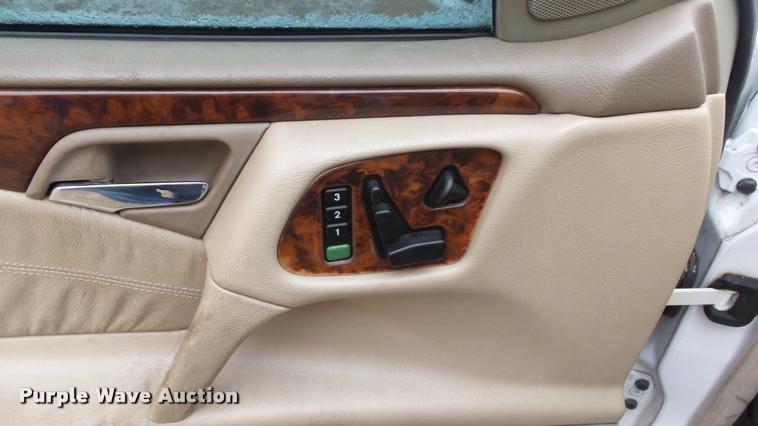 image for item DB3843 1999 Mercedes Benz E320