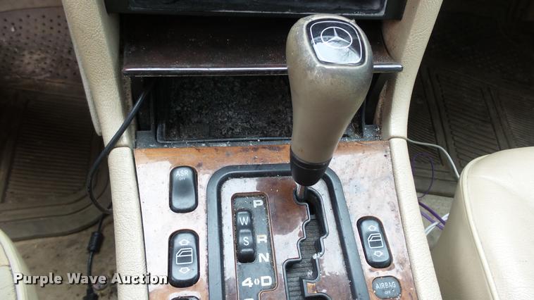 image for item DB3843 1999 Mercedes Benz E320